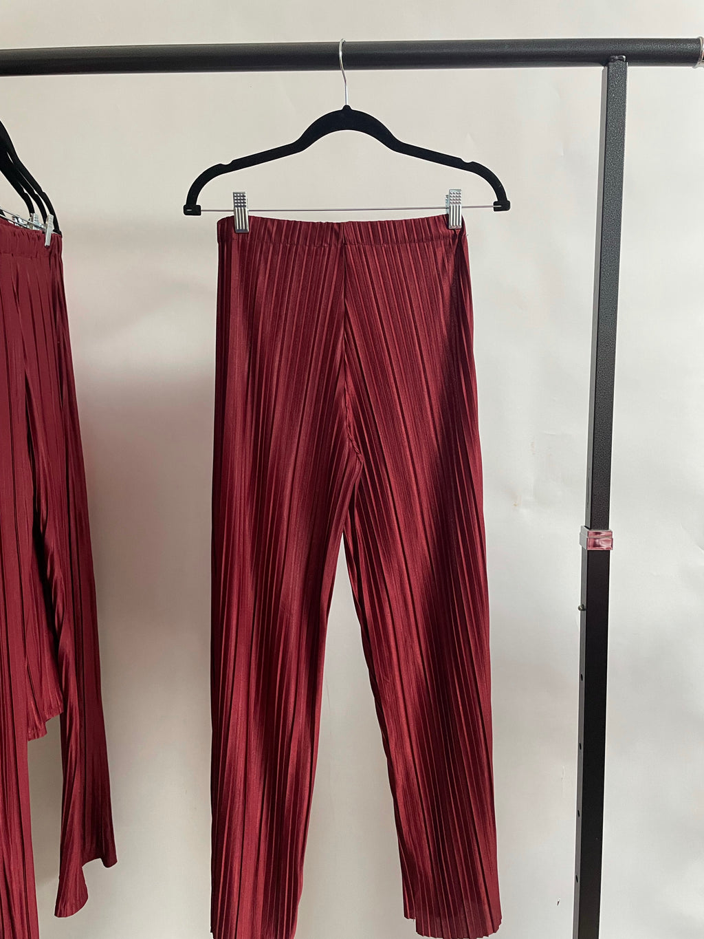 “Well Red” Pleated Pants